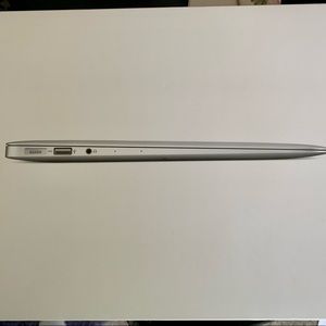SOLD SOLD MacBook Air